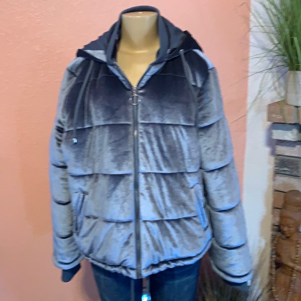 Excellent Condition Soft Jacket - image 1